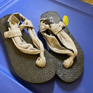 NWT Tekgear yoga flip flops size‎ M 7/8